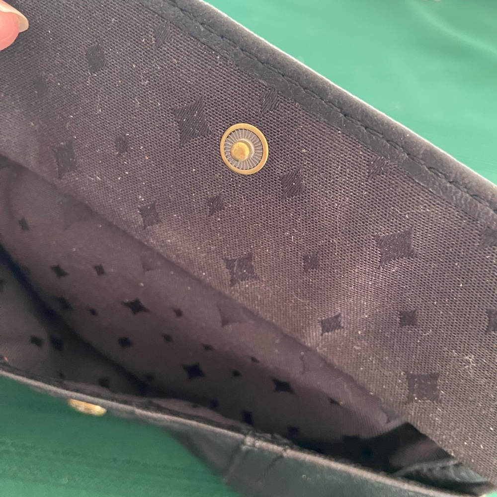 Fossil black Leather Wallet with Gold Accent - Picture 4 of 9